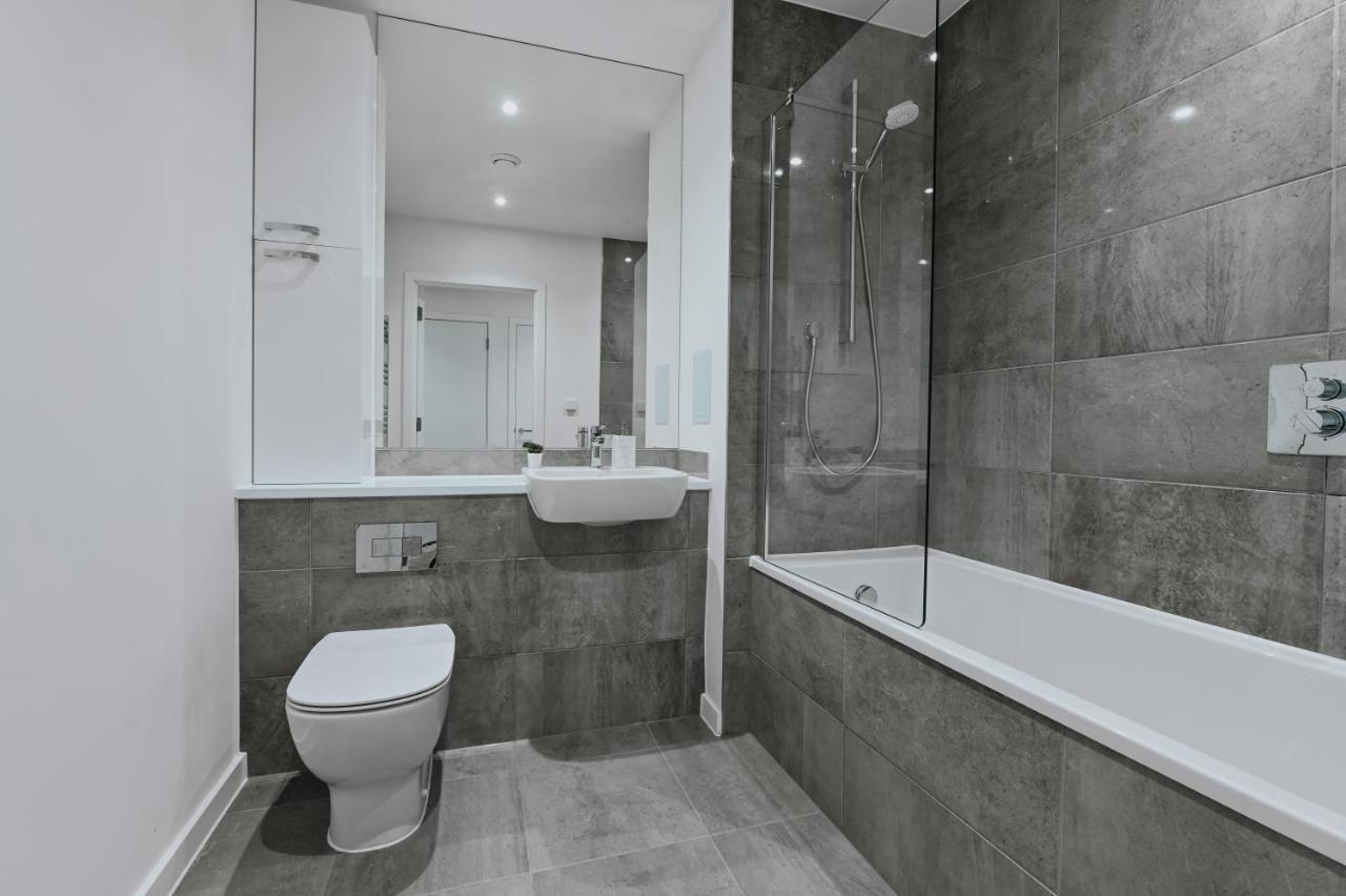 Khayat Homes - The Owelor - Two Bed Londra Exterior foto